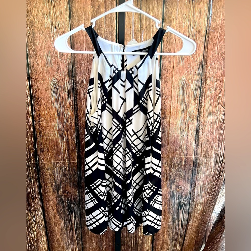 GUC White House Black Market Sleeveless Blouse